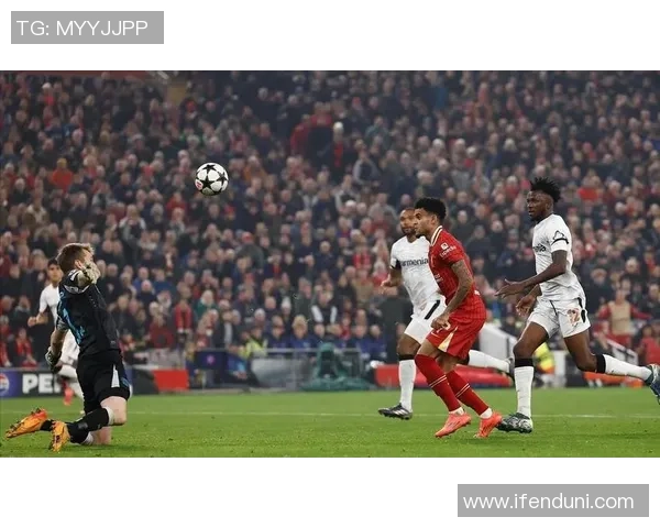 足总杯激战曼联与利物浦互交白卷全场气氛紧张引发球迷热议