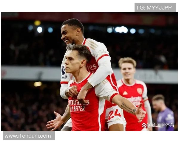 英超焦点战：马竞大胜曼城五球狂潮引发全场沸腾