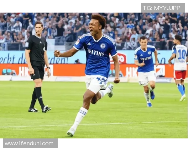 英超激战莱比锡狂胜多特蒙德四球逆转全场沸腾 英超激战莱比锡狂胜多特蒙德四球逆转全场沸腾